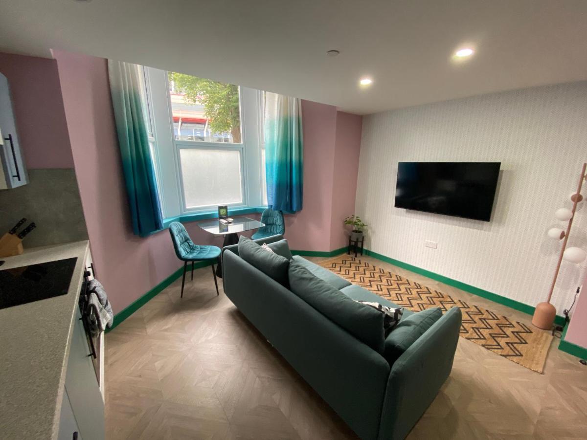 Aaron Wise - 51 Fitzhamon Apartments 카디프 외부 사진