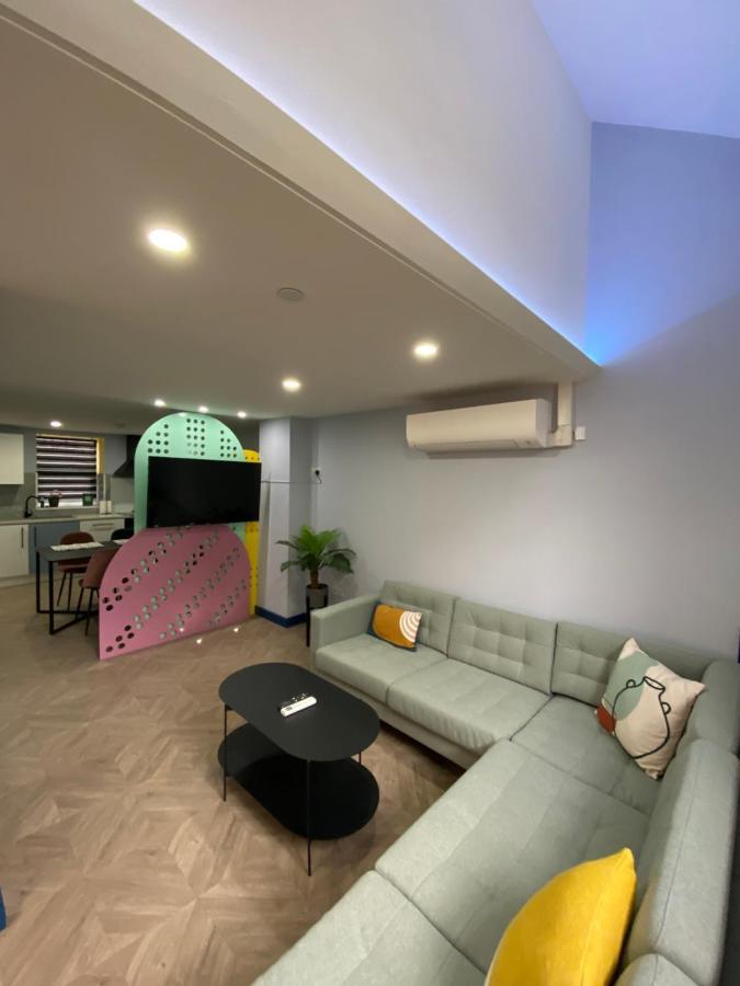 Aaron Wise - 51 Fitzhamon Apartments 카디프 외부 사진