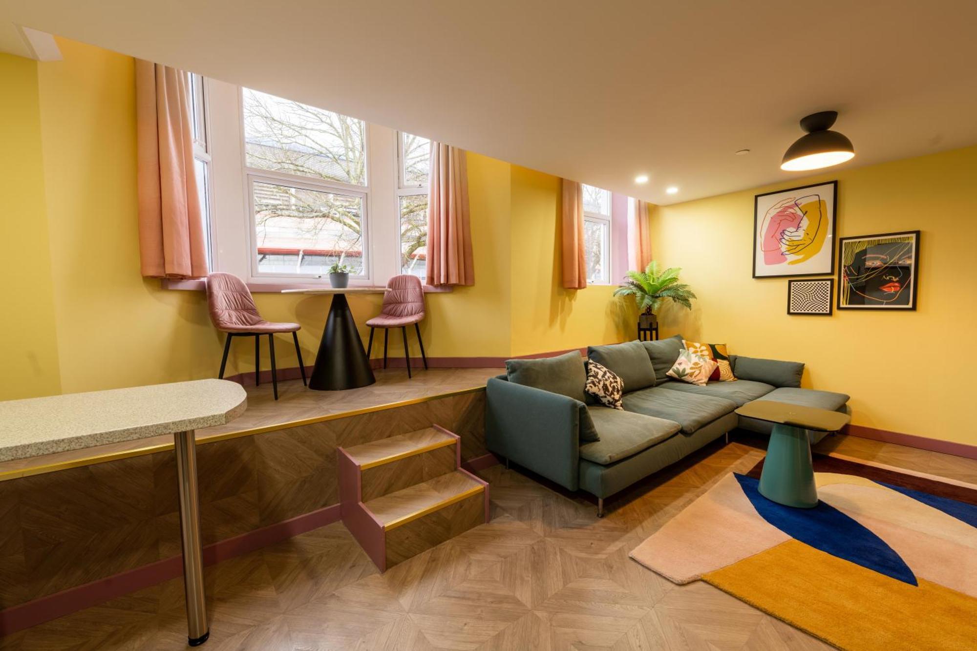 Aaron Wise - 51 Fitzhamon Apartments 카디프 외부 사진